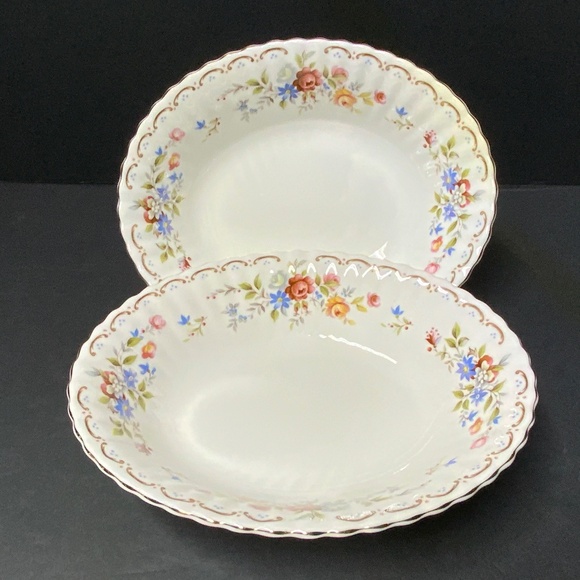 Set of 2 Vintage Royal Albert Jubilee Rose Oval Serving Bowls - EUC! - Picture 1 of 6